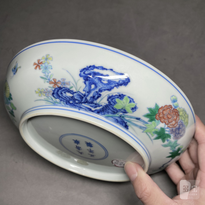 清雍正 斗彩蝶恋花纹盘 - 图14